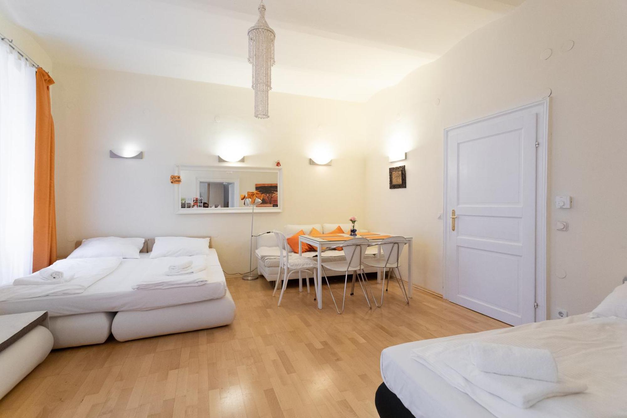 Central Garden Apartments فيينا الغرفة الصورة